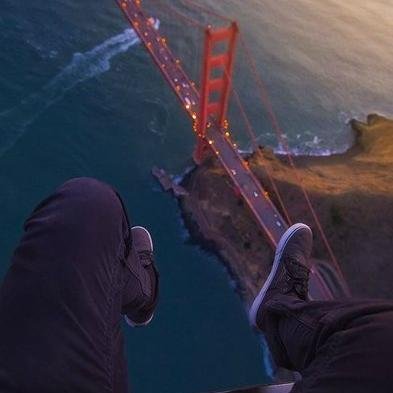 qwmood's profile picture. 