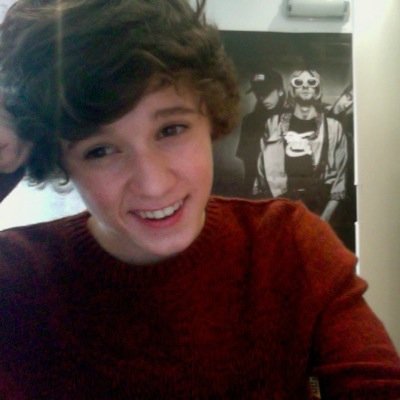 babysimpsxn's profile picture. ✖ @FRUITCAKEDOLAN ✖