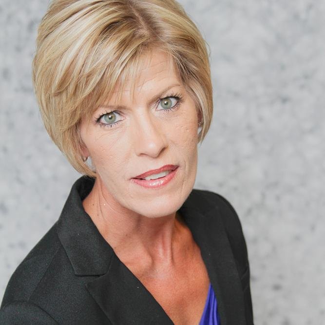 Mom, Visionary Entrepreneur, Finance Professional, Passionate about Financial Education, Entrepreneurship, Personal Development & Women in Business