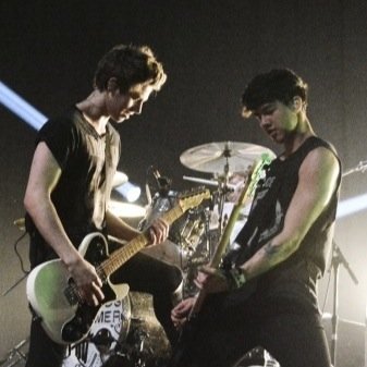 follow @guccixhood_ for a dm to muke❤️