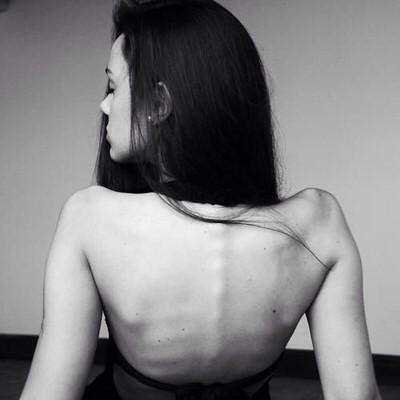 liarcarryliar's profile picture. cw:120... ugw: 95...  soon leaving this fucked up place.. missing my brother... #bi