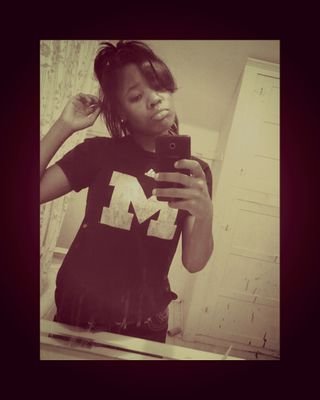While you here LURKING....gon' head follow meee ! #9/2 #RipTone