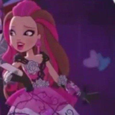 Sleeping Beauty. #Royal My BFFA's are    @appleswhitesEAH    @blondieCATmiror Roommates  @alovecherLloyd1 @AshlynnEllaZAPA soy fan de @PeytonList