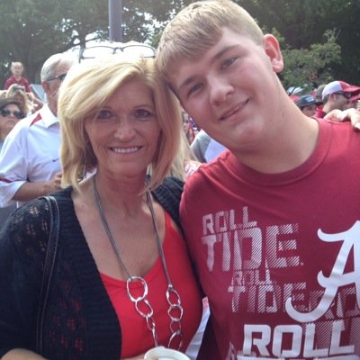 God is always right. Family first. Writer. Creative Soul. University of Alabama Grad. Answers to: 'Cap'n Christmas' 'Nana' and 'Cinderable'.