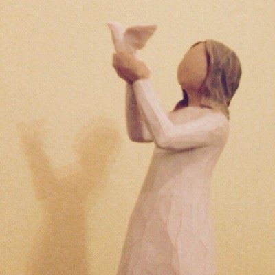و كُن باللهِ ذا ثِقَةٍ فإنَّ الله لا يَنسى..🌸 M.D. | KU