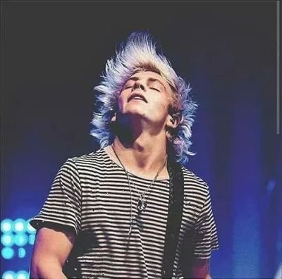 Just a sexy blonde guy ;)