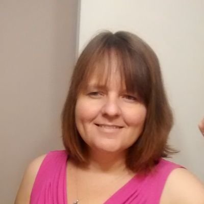 Community Manager, mother,