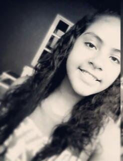 itzelhernande44's profile picture. 