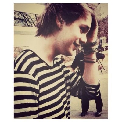 but i love 5sos, so here i am lol