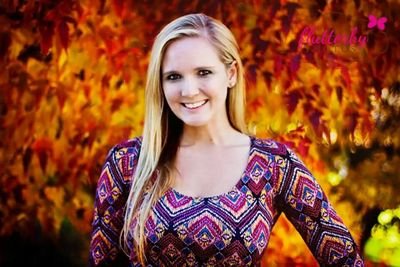 I am a Photographer in the Twin Cities. instagram: Fluttrby Gamer chic! Xbox: Fluttrby. GOW3, Lego games, Borderlands, Halo and more