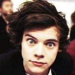 _esme1501's profile picture. Hellooooooo am directioner

Hola soy directioner