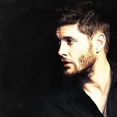 “Out of seven billion smiles, yours is beginning to become my favorite.” — I can dig Elvis, but not a naïve angel clad in a trenchcoat. That's Dean. [FL/SL]