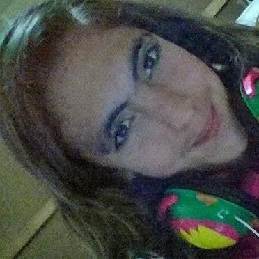 Eu sou feita de versos, palavras, rimas...eu sou e sempre fui composta por letras!