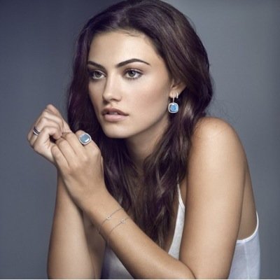 I'm the twin sister of Dracula. I feed on your fears and live off your blood. I'm the Master of @HeartacheRubi. She's my Prodigy. I've many children.