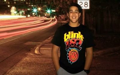 m_renz0's profile picture. 