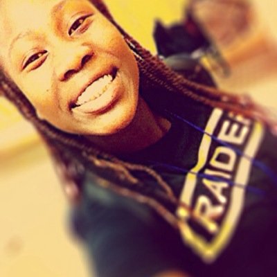 yayivor63's profile picture. 