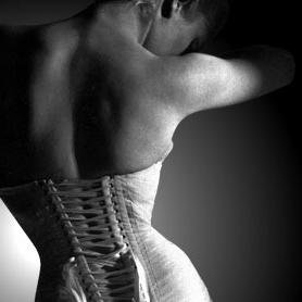 Romance & Erotica audiobook narrator. Lover of Burlesque and the Art of Seduction. Delivering the best aural experience because I know how you like it.