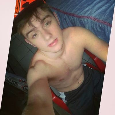 Alguns amam o poder e outros teem o poder de amar .
