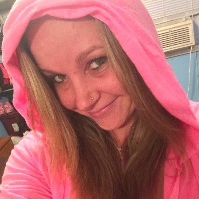 l3na03's profile picture. 