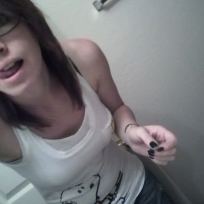 blunt, sweet, gauged, tatted, hippie✌follow me on my many adevntures