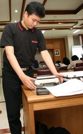 logammulia24's profile picture. 