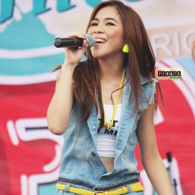 ♡ChristySaura is one word for love. We love Christy because she has a golden voice and a face that pretty (≥ ⌣ ≤)づ♡