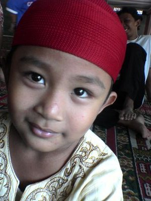 Ali bengkel sepeda,.menerima service segala macam sepeda,stel pelek,ganti oli motor acesoris sepeda dll. Hp.081574534665