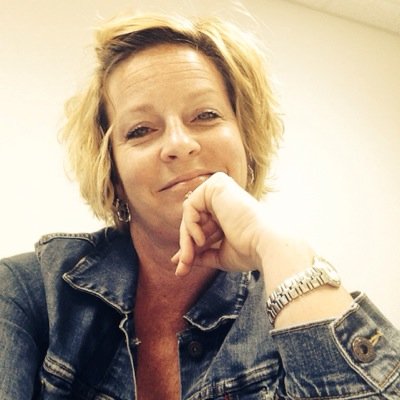 DeannaA60172745's profile picture. mama d is becoming social