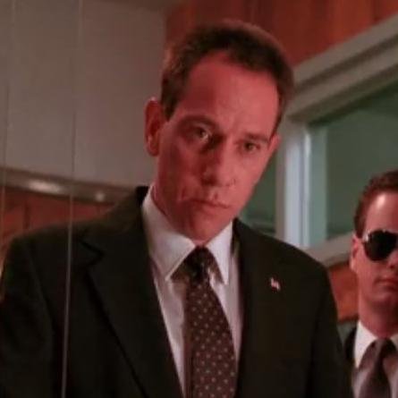 FBI Agent with a no nonsense attitude toward dilly dallying so called professionals. MCRP 18+ #TwinPeaks #Austere