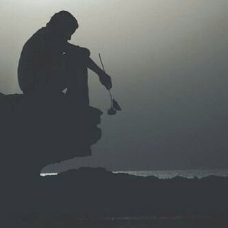 ‏‏أعلم جيداً إن آلحياة ربما تقسوا عليناآ، وربما يكون آلحظ لا يقف بجانبناآ، ولكن عندماآ ندرك أن كل شيء مكتوب نرضى ب آلواقع..♡~