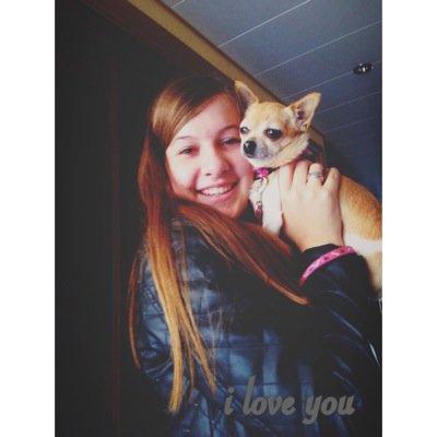 deslyxx's profile picture. 