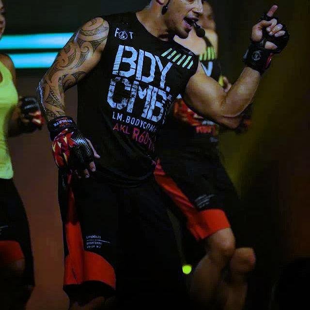 capoeiracombat's profile picture. CCAFyD Entrenador Personal. Crossfitero.Instructor LesMills entrenamientos avanzados en Body Combat, Boxeo y Capoeira, un todo en uno perfecto. NO PAIN NO GAIN!