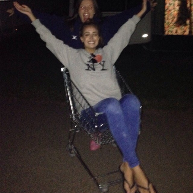 mollyrose94's profile picture. 