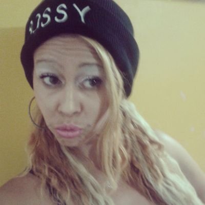 Live Life , Love Life , Hate me or Love me ether way im on ur mind ♥ Muahh♥ If Your Sexy And U know It Follow Me♥#IBeGettingMONEYantWorryiedAboutAHOE♥♡♥