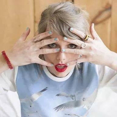 @taylorswift is Queen Slayer. I died.