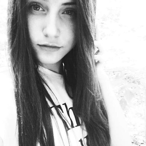 Fruzsi016's profile picture. 