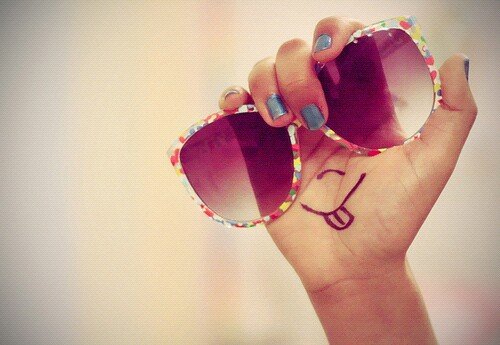 lalalalalala...um yea i like that song... ✿
