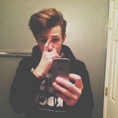 yung_shinji's profile picture. Richard | MCMXCII | fine arts | Anime | IG: radxdaddy