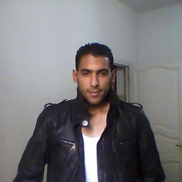 naniamersellami's profile picture. 