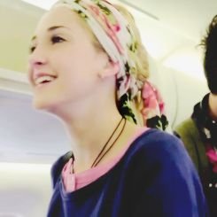 oopsmechi's profile picture. twitter cerrado.