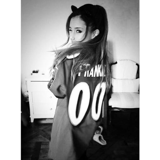 sometimes i'm feeling so sad,coz jacob not follow me
