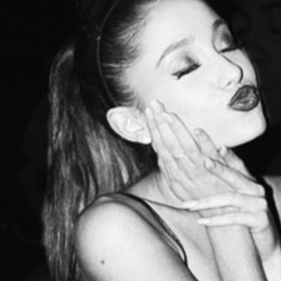 @5sos 卌 @arianagrande is my queen 卌 Tyler Oakley 卌 Joe sugg 卌 Lana Del Rey 卌 Zoella #getwellashton