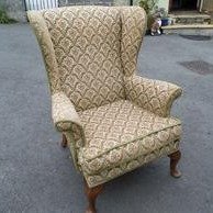 Antiques and collectables over 3 floors run by Keith & Michaela Hopper.
