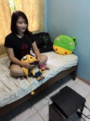 ettenayram's profile picture. Nothing to do here