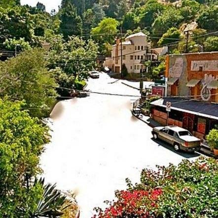 Laurel Canyon Radio, 24-7 streaming live at http://t.co/B5hUJvGI0x