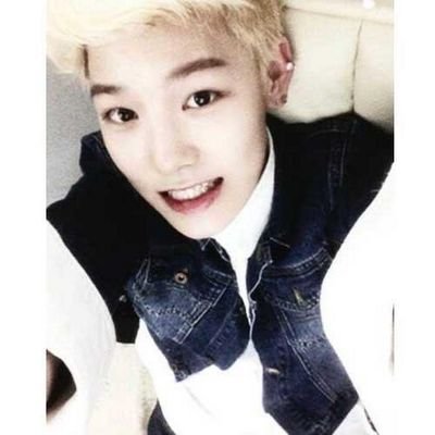 happypiIIs's profile picture. [ on & off ] smut au ㅡ 19 / sorry darling, im only into men. sex & cuddles.