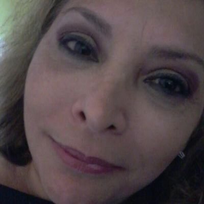 Sou uma apaixonada pela vida e por música, procuro viver intensamente hoje, porque o ontem já foi e o amanhã a Deus pertence!