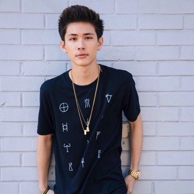 urcarterfollow's profile picture. just wanted to remind you that carter follows and loves you main acc: @cashflannel