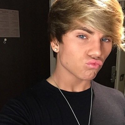 Fã-Clube dedicado a boy band mais maravilhosa, para quem não conhece: @OverloadGeneration (me seguiram 28/09/2014)❤ since: 25/09/2014