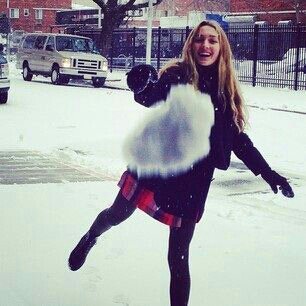 luca_bella2's profile picture. My dad Peter Facinelli | My mom Jennie Garth | Single | Not real